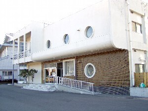 本城公民館外観写真