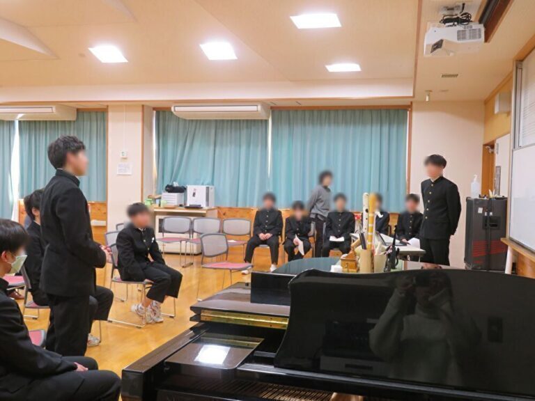 あずまやタイム活動報告会_郷土食グループ4.jpg