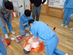２学年　傷害の防止 心肺蘇生法授業4.jpg