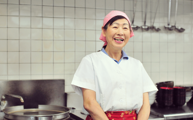 山越友子さん