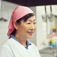山越友子さん